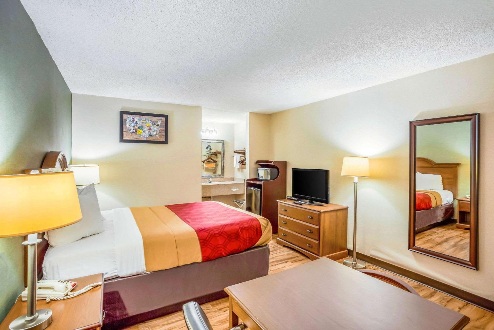 Econo Lodge Huntington - Barboursville University Area Exterior foto