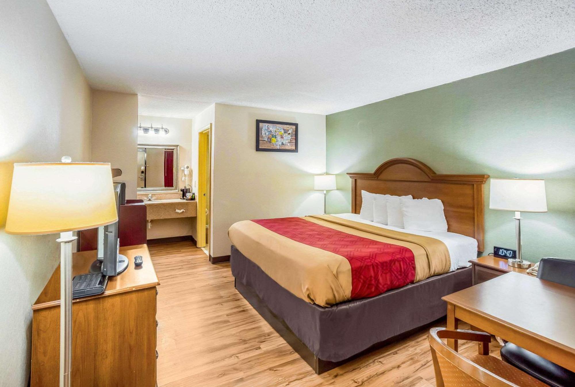 Econo Lodge Huntington - Barboursville University Area Exterior foto