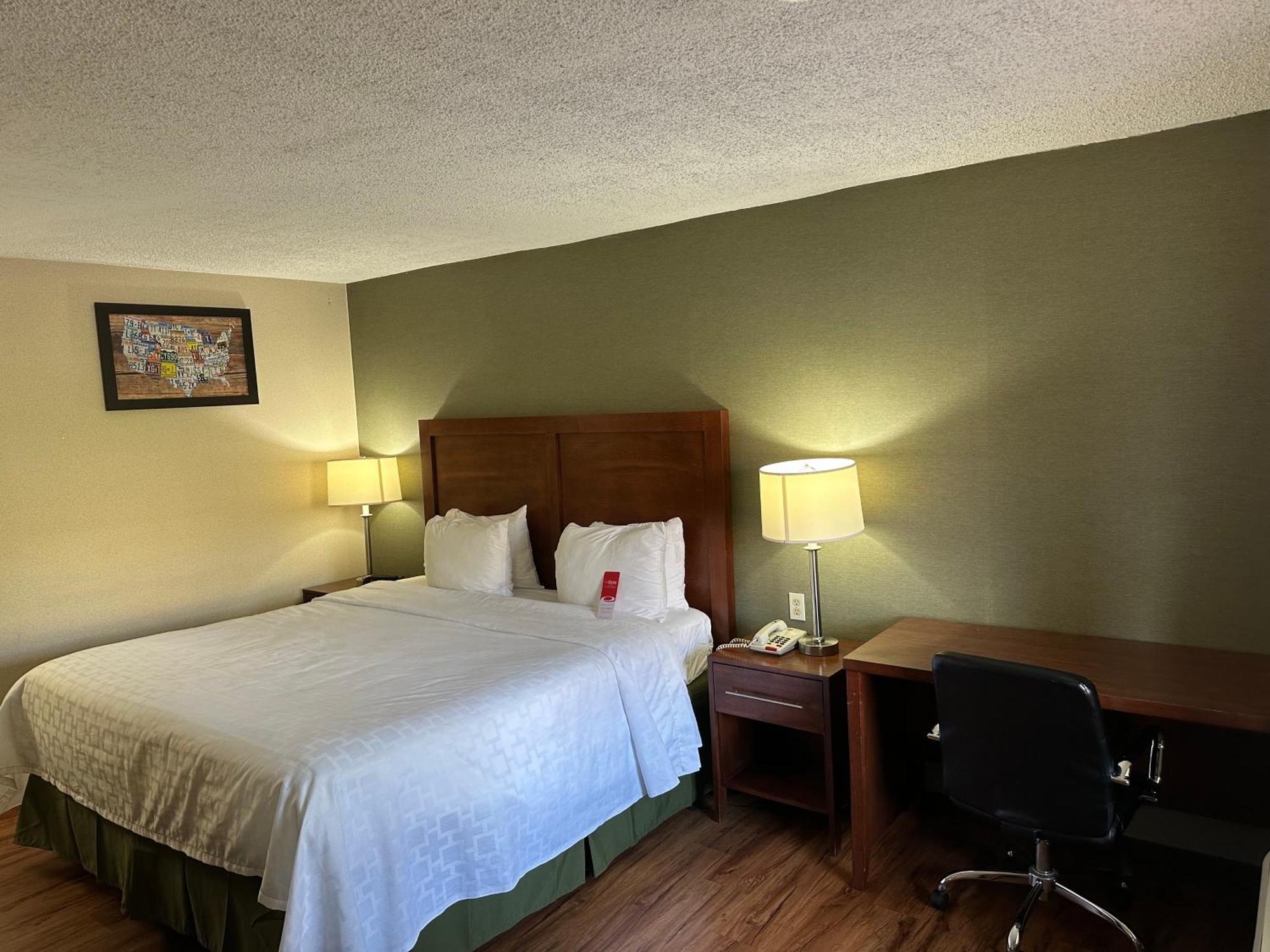 Econo Lodge Huntington - Barboursville University Area Exterior foto