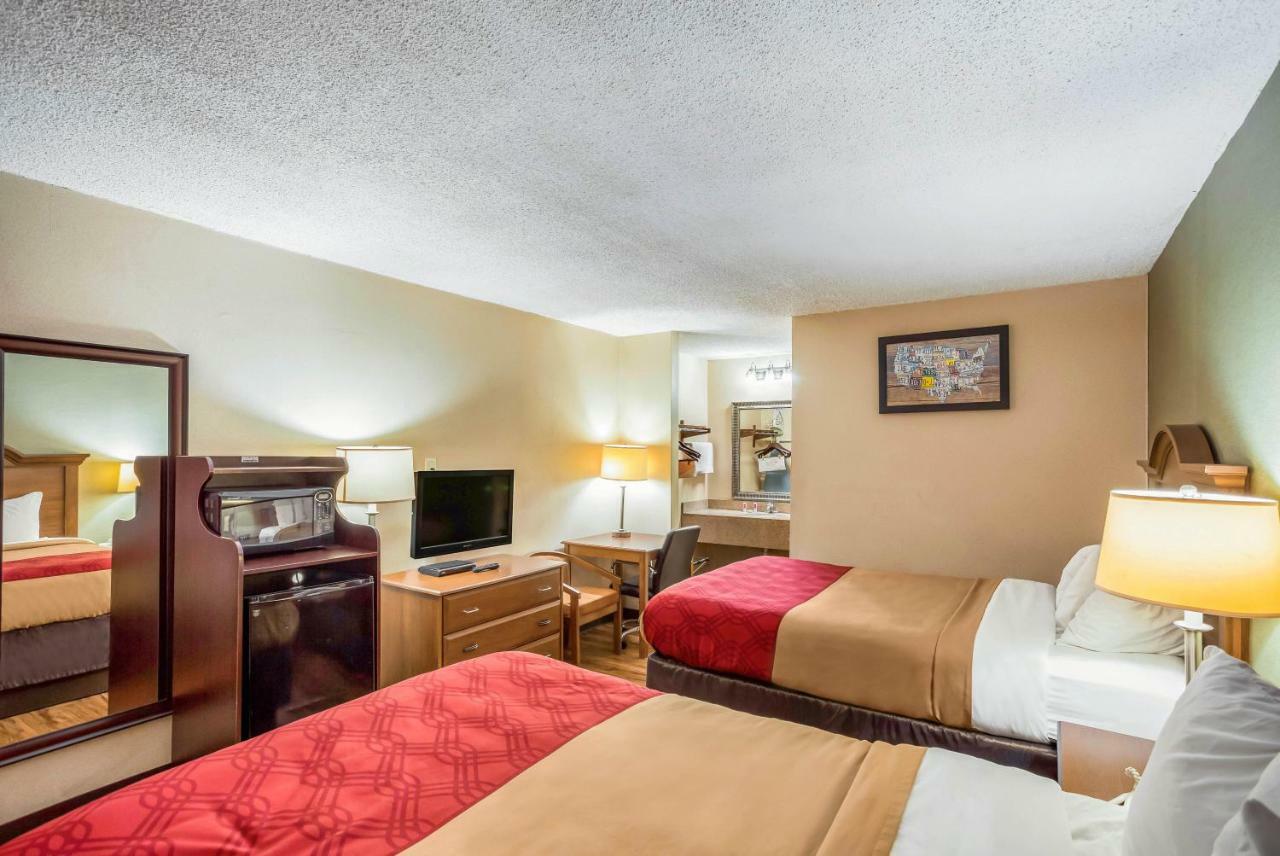 Econo Lodge Huntington - Barboursville University Area Exterior foto